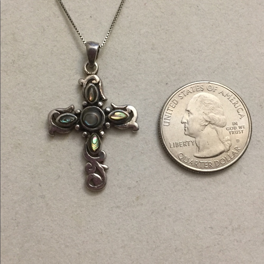 Beautiful Abalone cross 925 sterling silver pendant